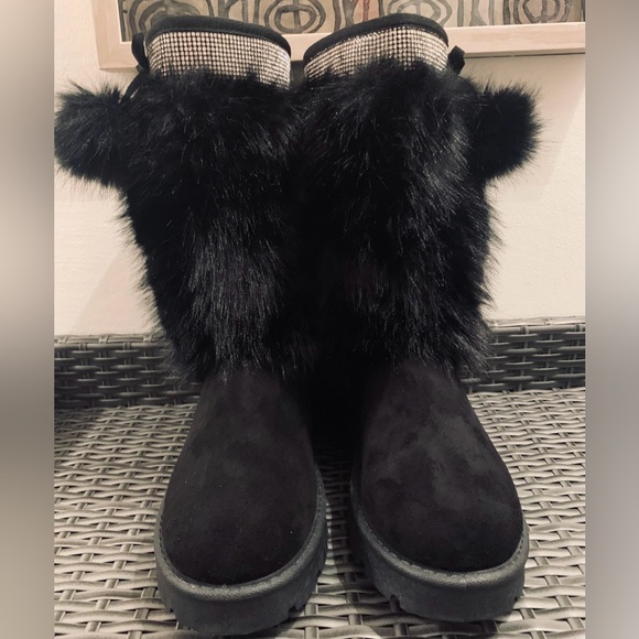 Carlkarida Black Faux Fur/Suede Winter Boots with Bows and Bling • Sz 10 • NWOT - Picture 3 of 16